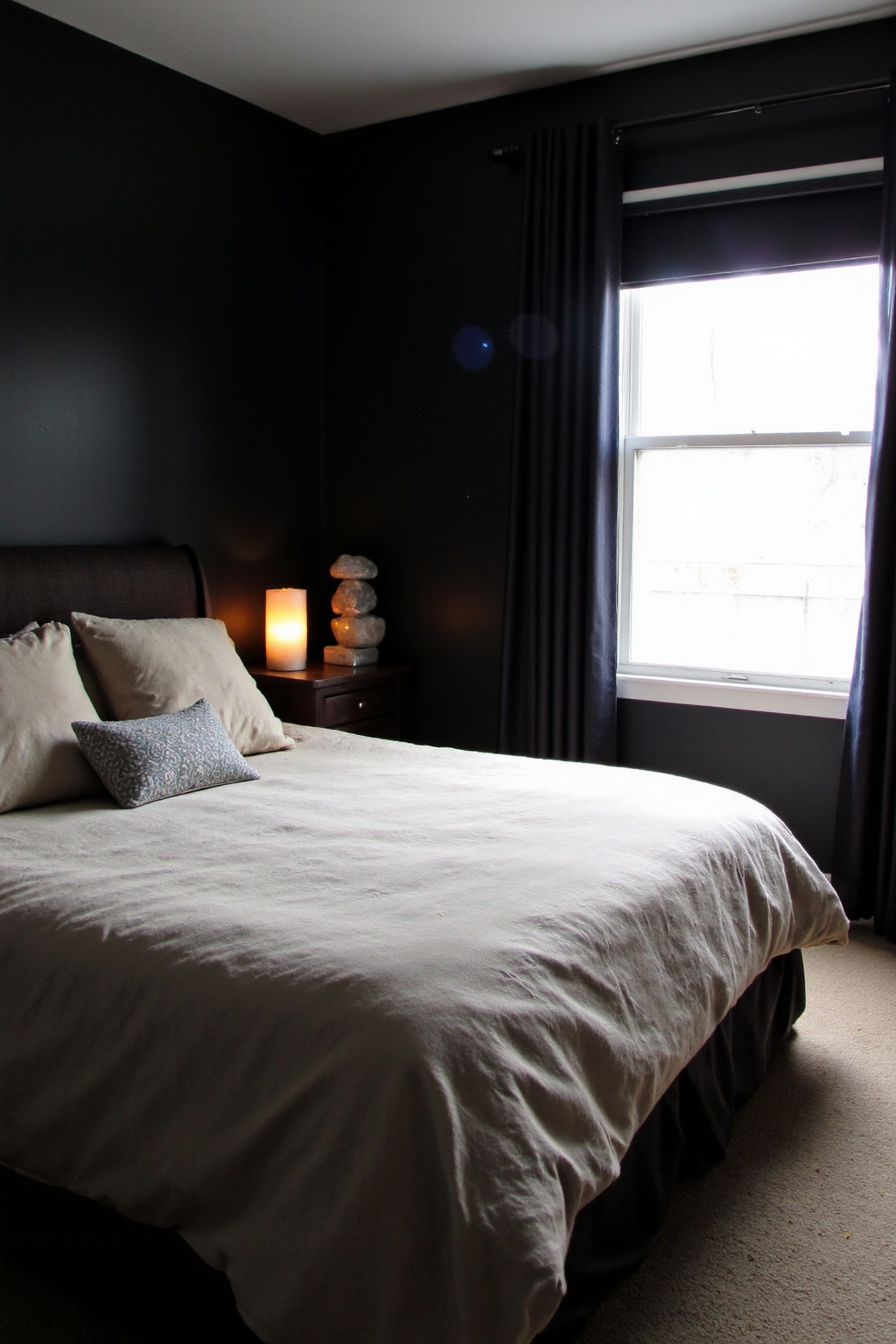 black bedroom decor, black bedroom design, black interior bedroom design, black accent walls, black spare bedroom