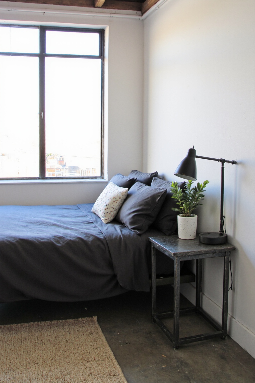 home decor industrial, modern industrial interior, industrial design home interiors, minimalist furniture, industrial modern home decor