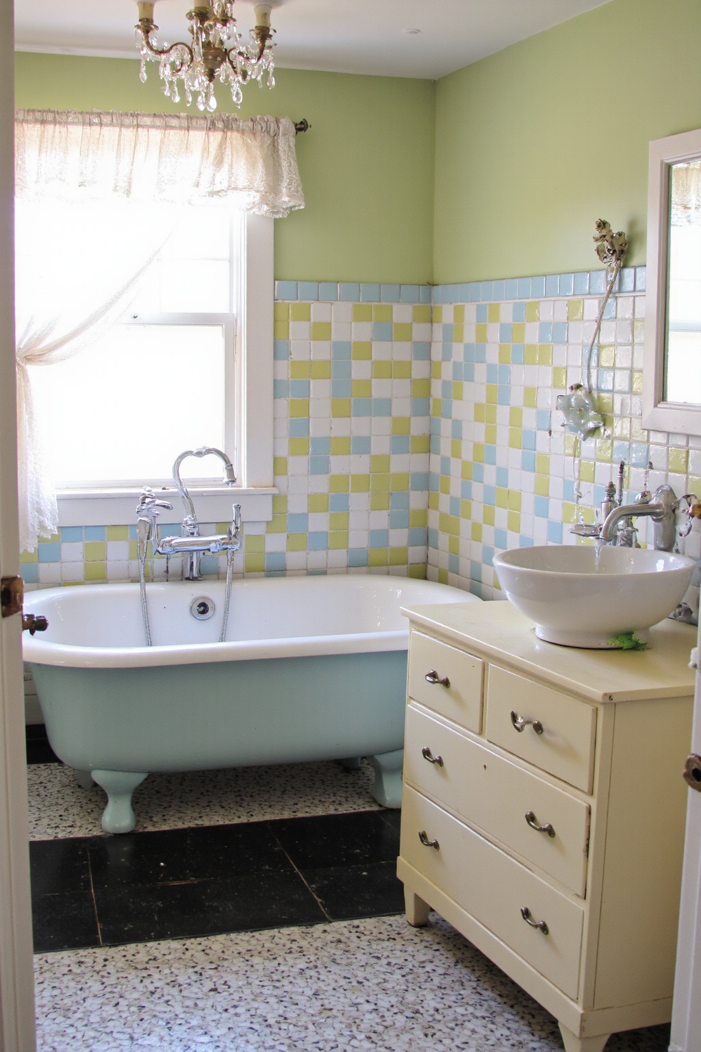 house bathroom, bathroom floor tiles, colorful floor tile, old tile bathroom ideas, bathroom makeover