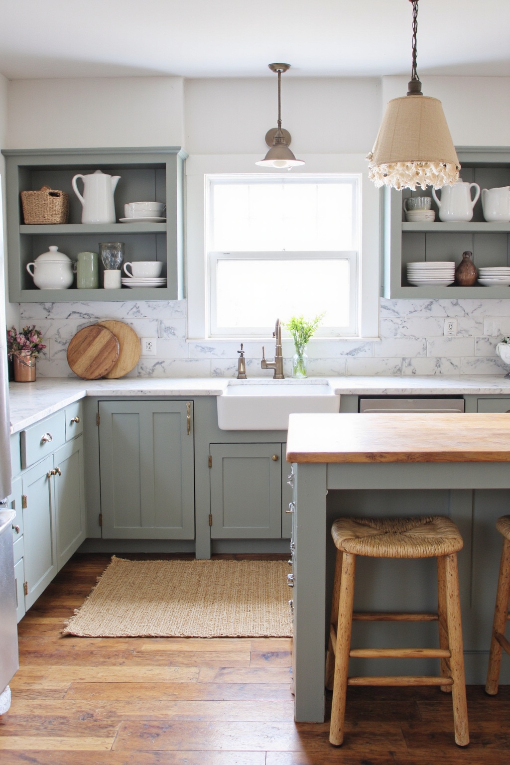 beach cottage kitchens, coastal kitchen decor, beach cottage kitchen, simple coastal kitchen, coastal kitchen island